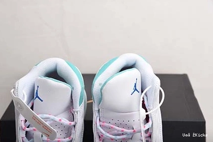 Jordan “Aurora 2847 13 GS 857 439358- Unique Air Green” 0819